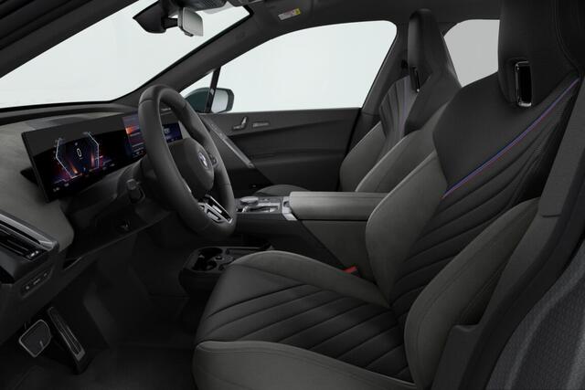 BMW iX xDrive60 112 kWh | M Sportpakket Pro | Comfort Pack | Innovation Pack | Trekhaak