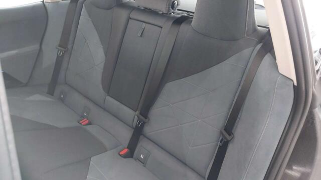 BMW iX xDrive40 Executive 77 kWh | 21" | Laserlight | Driving Assistant Professional | Harman Kardon | SoftClose | 12.000 km!!