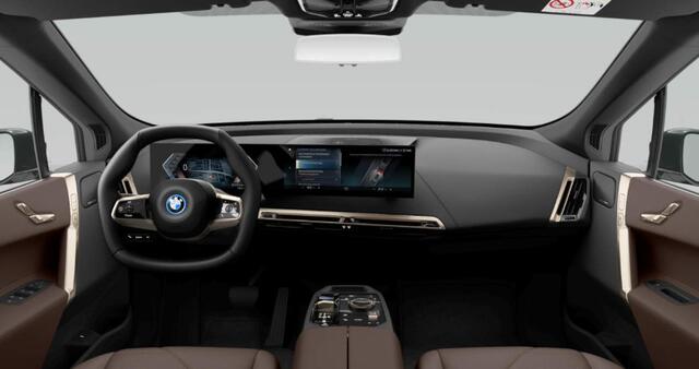 BMW iX xDrive40 Executive 77 kWh Trekhaak - Panoramadak - Driving Assistant Professional - Harman Kardon - Warmte Comfortpakket voor/achter - Comfort Access - BMW Laserlight - Parking Assistant Plus -