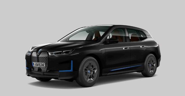 BMW iX xDrive40 Executive 77 kWh Trekhaak - Panoramadak - Driving Assistant Professional - Harman Kardon - Warmte Comfortpakket voor/achter - Comfort Access - BMW Laserlight - Parking Assistant Plus -