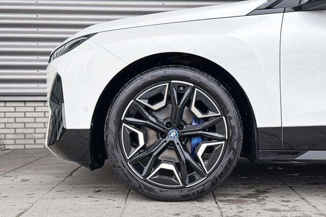 BMW iX xDrive40 High Executive 77 kWh