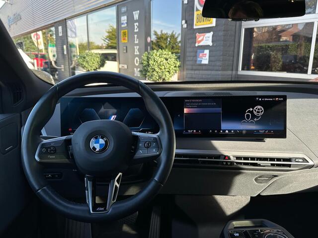 BMW iX xDrive40 Executive, BTW, Pano, Head-Up, Luchtvering, IAS, NAP