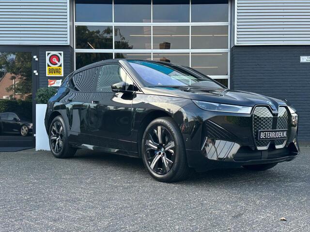 BMW iX xDrive40 Executive, BTW, Pano, Head-Up, Luchtvering, IAS, NAP