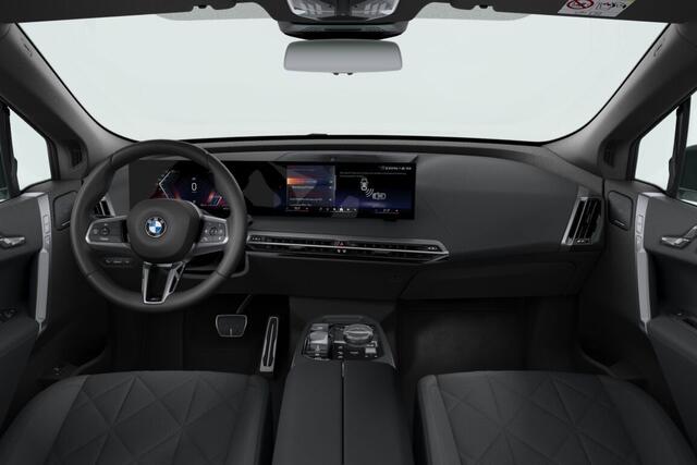 BMW iX xDrive60 112 kWh | M Sportpakket Pro | Comfort Pack | Innovation Pack
