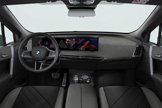 BMW iX xDrive60 112 kWh | M Sportpakket | Comfort Pack | Trekhaak