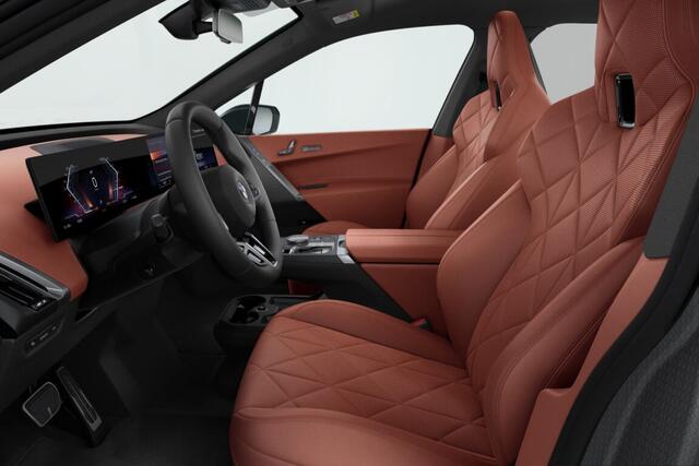 BMW iX xDrive60 112 kWh | M Sportpakket | Innovation Pack | Trekhaak