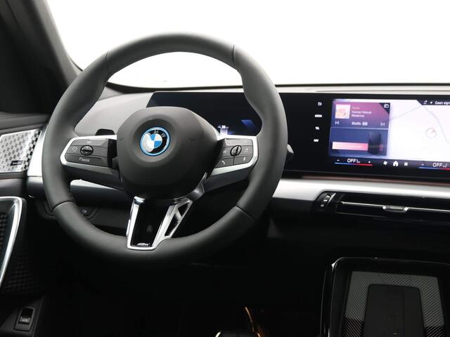 BMW iX1 xDrive30 67 kWh | M-Sportpakket | Trekhaak | 19inch |