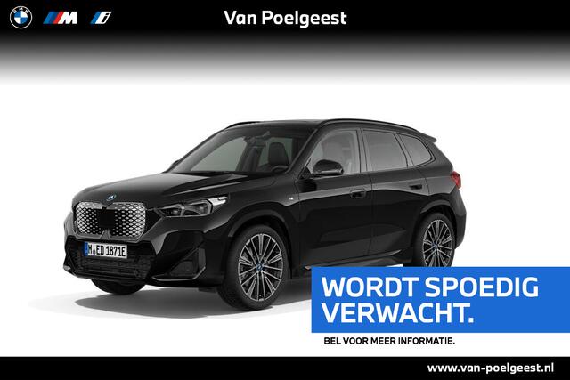 BMW iX1 xDrive30 67 kWh