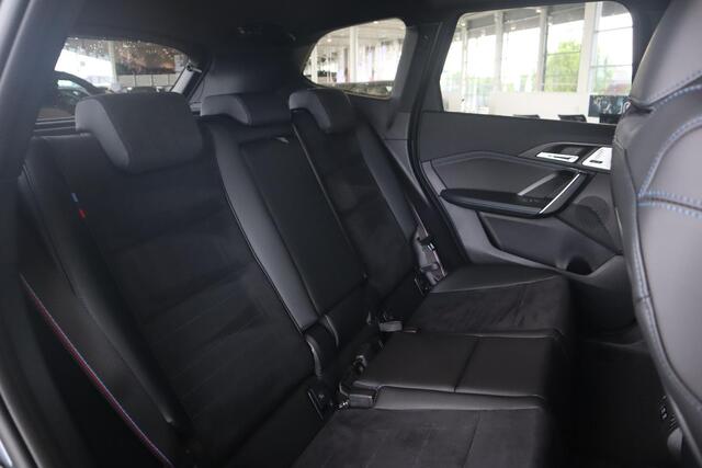 BMW iX1 eDrive20 M Sportpakket Pro | Travel Pack | Elektr. Trekhaak
