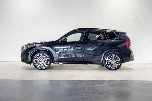 BMW iX1 eDrive20 Innovation Pack M Sportpakket PRo - Beschikbaar vanaf: Augustus 2025