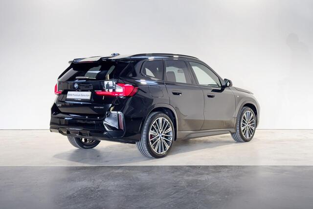 BMW iX1 eDrive20 Innovation Pack M Sportpakket PRo - Beschikbaar vanaf: Augustus 2025