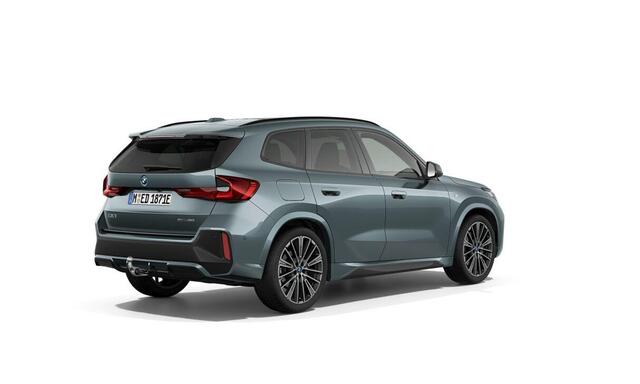 BMW iX1 eDrive20 | M Sport Edition | M Sportpakket | Premium Pack | Comfort Pack | Travel Pack