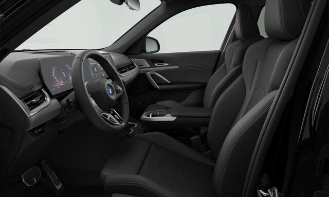 BMW iX1 xDrive30 | M Sport Edition | M Sportpakket | Premium Pack | Comfort Pack | Travel Pack