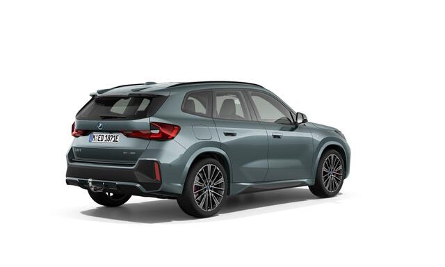 BMW iX1 eDrive20 67 kWh M Sport Edition | 20 Inch | M-Sportpakket Pro | Premium Pack | Panoramadak | Trekhaak