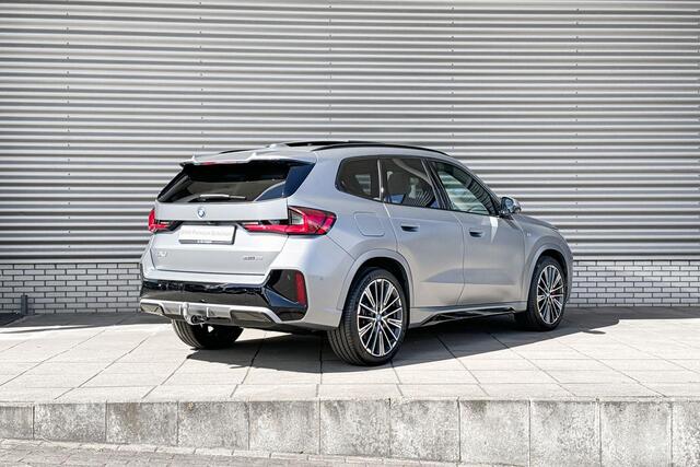 BMW iX1 eDrive20 67 kWh M Sport Edition