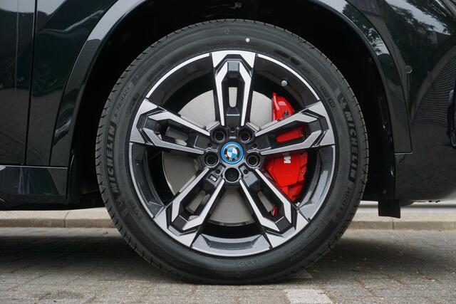 BMW iX1 eDrive20 67 kWh