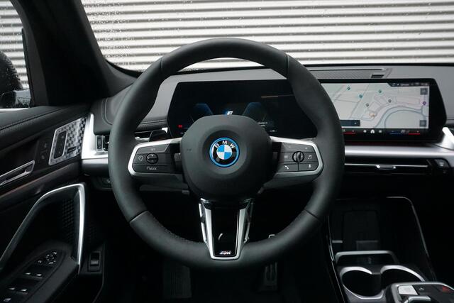 BMW iX1 eDrive20 67 kWh