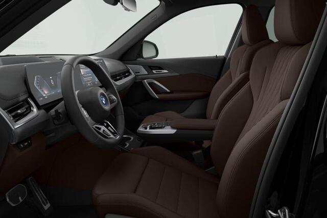 BMW iX1 xDrive30 67 kWh