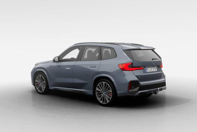 BMW iX1 eDrive20 M Sport Edition | M Sport Pro | Innovation Pack | Comfort Pack | Travel Pack | Showroomvoordeel