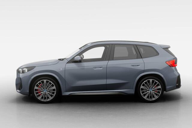 BMW iX1 eDrive20 M Sport Edition | M Sport Pro | Innovation Pack | Comfort Pack | Travel Pack | Showroomvoordeel