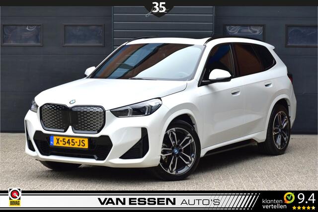 BMW iX1 eDrive20 M-Sport Pakket Navi Pano Leder Camera Adaptive LED NL-Auto!