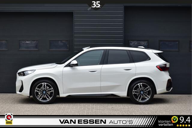 BMW iX1 eDrive20 M-Sport Pakket Navi Pano Leder Camera Adaptive LED NL-Auto!