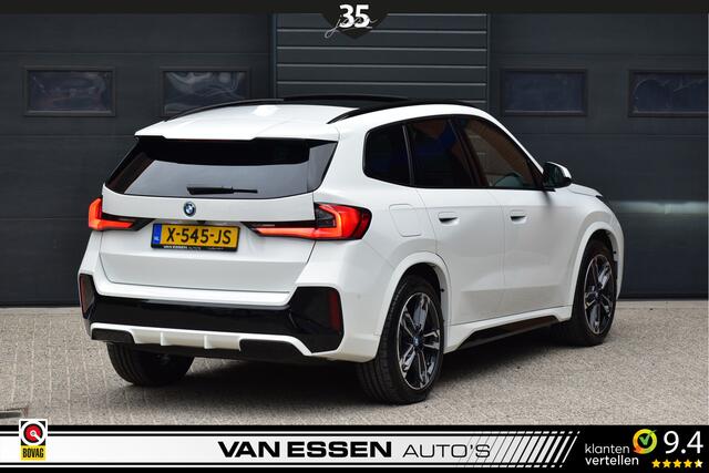 BMW iX1 eDrive20 M-Sport Pakket Navi Pano Leder Camera Adaptive LED NL-Auto!