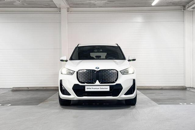 BMW iX1 eDrive20 | M-Sport | Harman/kardon | Trekhaak