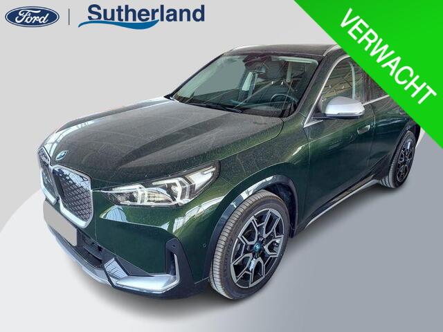 BMW iX1 eDrive20 67 kWh 204pk | X-Line | Travel Pack | Innovation Pack | Adaptieve cruise controle | HiFi System Harman Kardon | Panoramadak | Head up Display