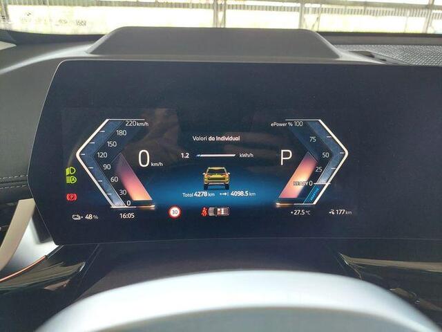 BMW iX1 eDrive20 67 kWh 204pk | X-Line | Travel Pack | Innovation Pack | Adaptieve cruise controle | HiFi System Harman Kardon | Panoramadak | Head up Display