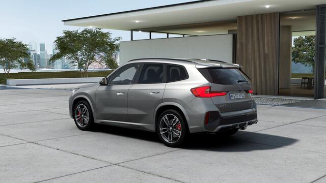 BMW iX1 eDrive20 High Executive M Sport Automaat / Panoramadak / Trekhaak / Sportstoelen / M Adaptief onderstel / Comfort Access / Adaptieve LED / Head-Up / Harman-Kardon