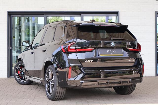 BMW iX1 eDrive20 67 kWh M Sport Edition | Harman Kardon | M Sport Pro | Premium Pack | Travel Pack