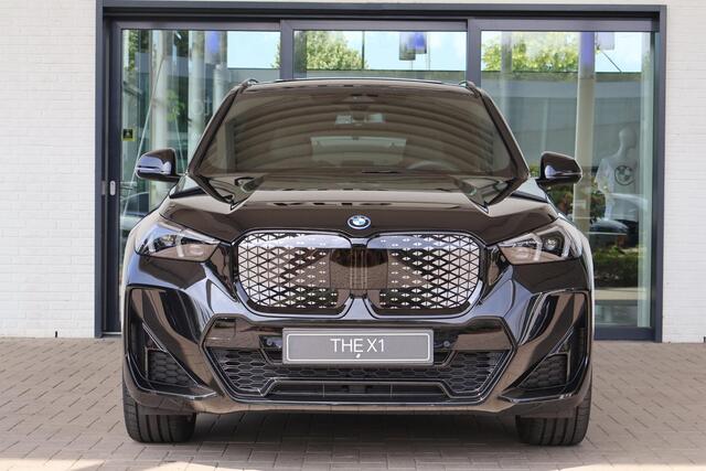 BMW iX1 eDrive20 67 kWh M Sport Edition | Harman Kardon | M Sport Pro | Premium Pack | Travel Pack