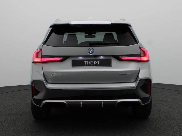 BMW iX1 eDrive20 | M Sport Edition | M Sportpakket Pro | Equipment Pack Pro | Comfort Pack | Travel Pack