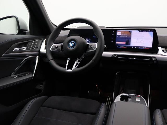 BMW iX1 eDrive20 | M Sport Edition | M Sportpakket Pro | Equipment Pack Pro | Comfort Pack | Travel Pack