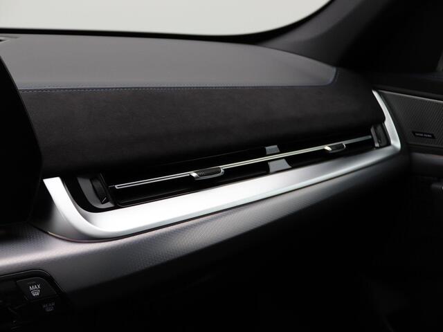 BMW iX1 eDrive20 | M Sport Edition | M Sportpakket Pro | Equipment Pack Pro | Comfort Pack | Travel Pack