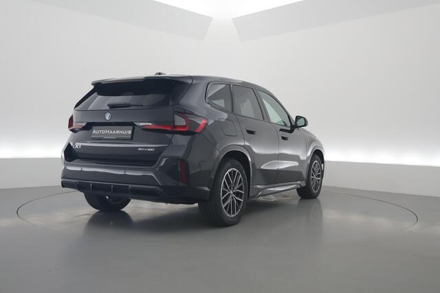 BMW iX1 eDrive20 67 kWh M Sport | Adapt. Cruise | Keyless | Apple CarPlay | Camera | Stoelverw. | Elek. Kofferbak