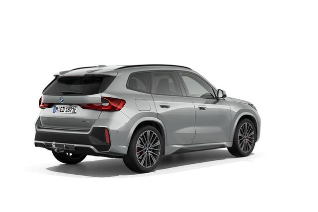 BMW iX1 eDrive20 67 kWh | M Sportpakket Pro | Travel Pack | Innovation Pack | Glazen panoramadak