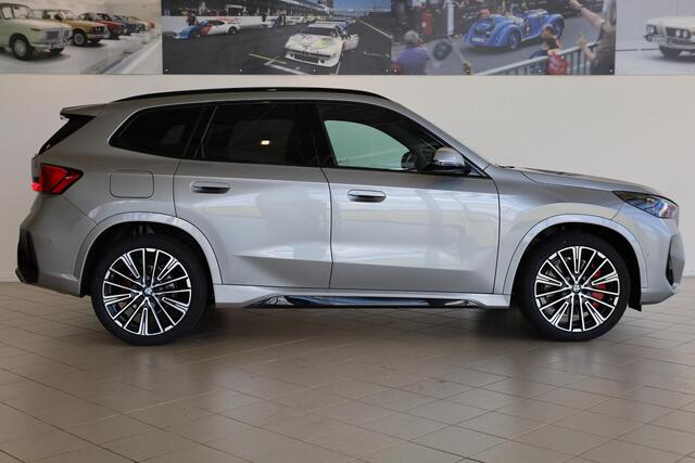 BMW iX1 eDrive20 M Sport Pro | Innovation Pack | Travel Pack | Comfort Pack | Elektr. Trekhaak