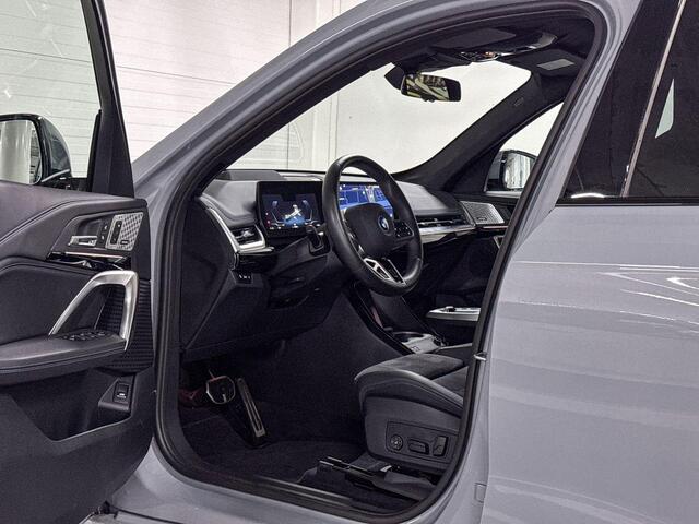 BMW iX1 xDrive30 67 kWh l M-Sport