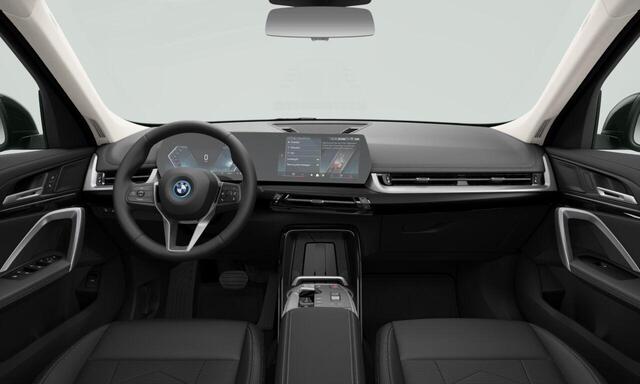 BMW iX1 eDrive20 Pure Edition xLine | Equipment Package