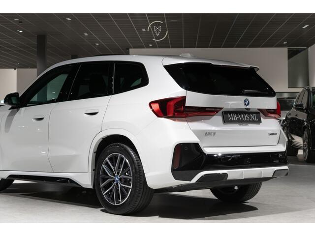 BMW iX1 xDrive30 M-sport Launch Edition 67 kWh H/K|Pano|Massage|Incl. BTW