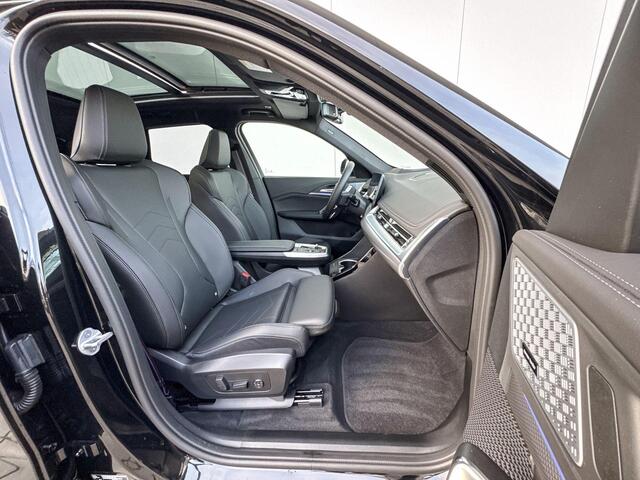 BMW iX1 xDrive30 Launch Edition 67 kWh