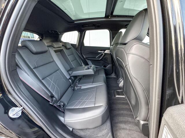 BMW iX1 xDrive30 Launch Edition 67 kWh