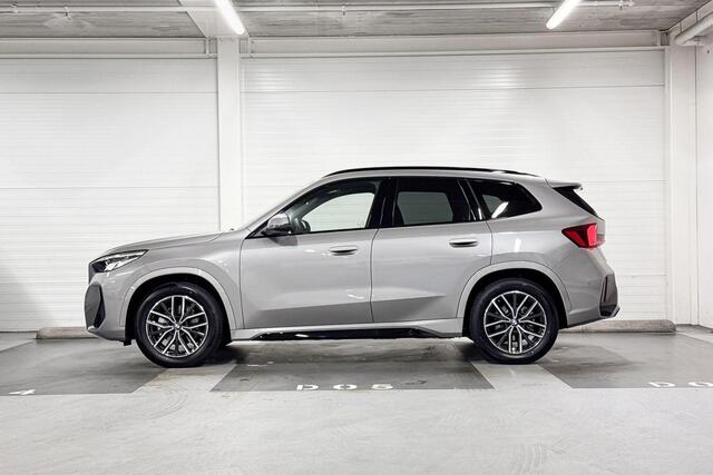 BMW iX1 eDrive20 | M-Sport | Driving Assistant | Parking Assistant | Stoelverwarming | Trekaak