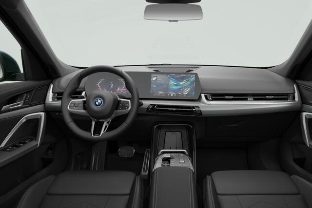 BMW iX1 eDrive20 67 kWh M Sport Edition | M Sportpakket | Premium Pack