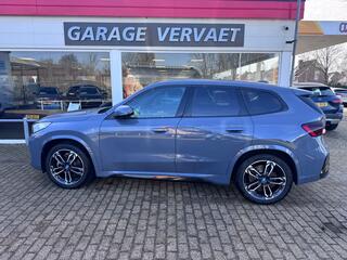 bmw-ix1-xdrive30-67-kwh-m-sport