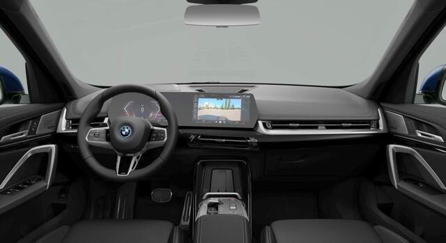 BMW iX1 xDrive30 M-Sport | Panoramadak | Harman Kardon | Elektr. Trekhaak