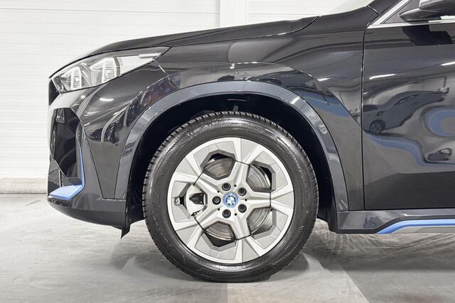 BMW iX1 xDrive30 Launch Edition 67 kWh