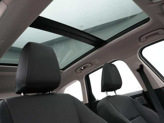 BMW iX1 xDrive30 Launch Edition 313pk Dealer O.H | Panodak | Adaptive Cruise | 360 Camera | Lederen Comfortzetels Massage & Memory | Head Up | Harman Kardon | Keyless |